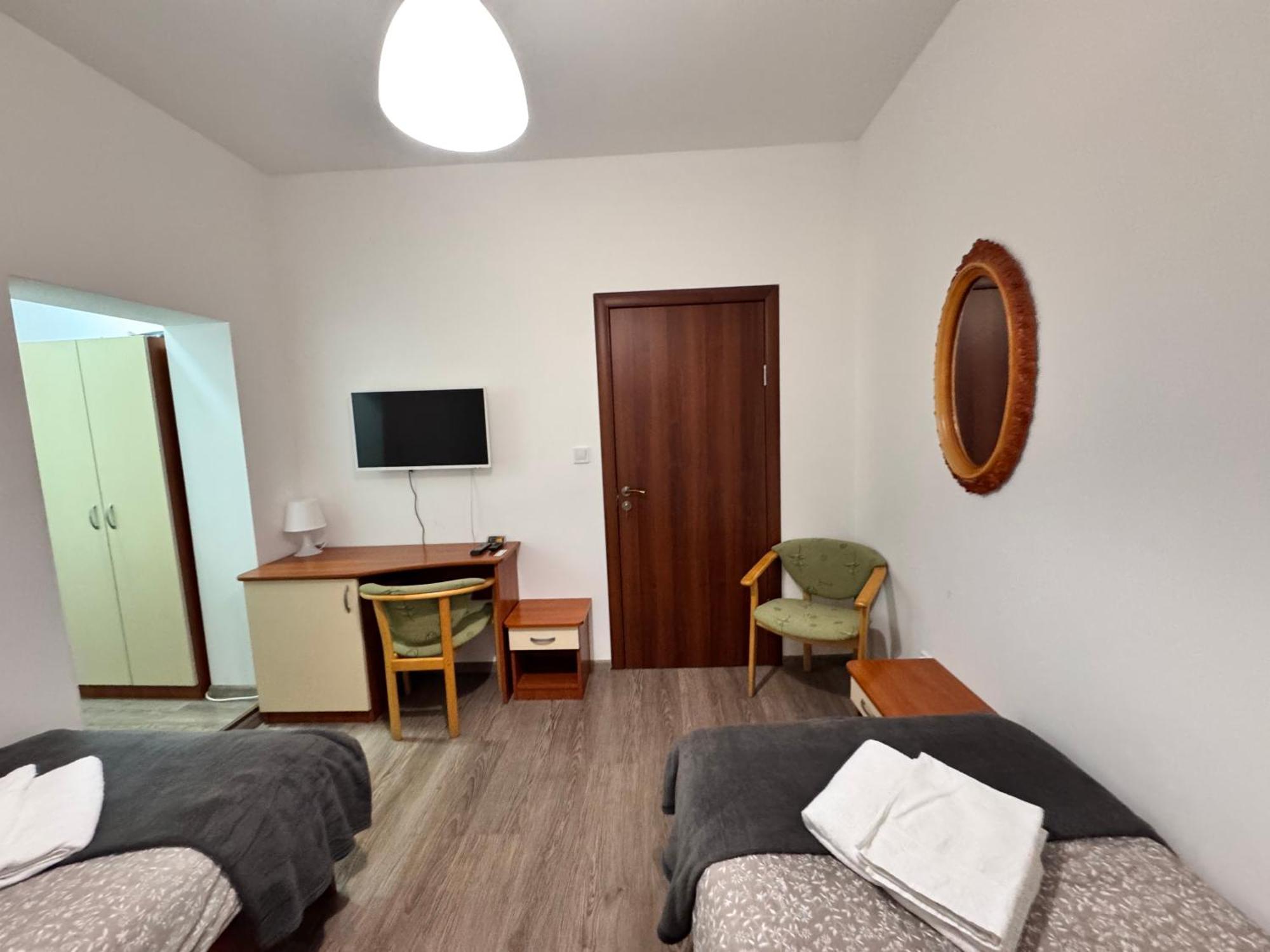 Pension Nv Lutherstadt Eisleben Esterno foto